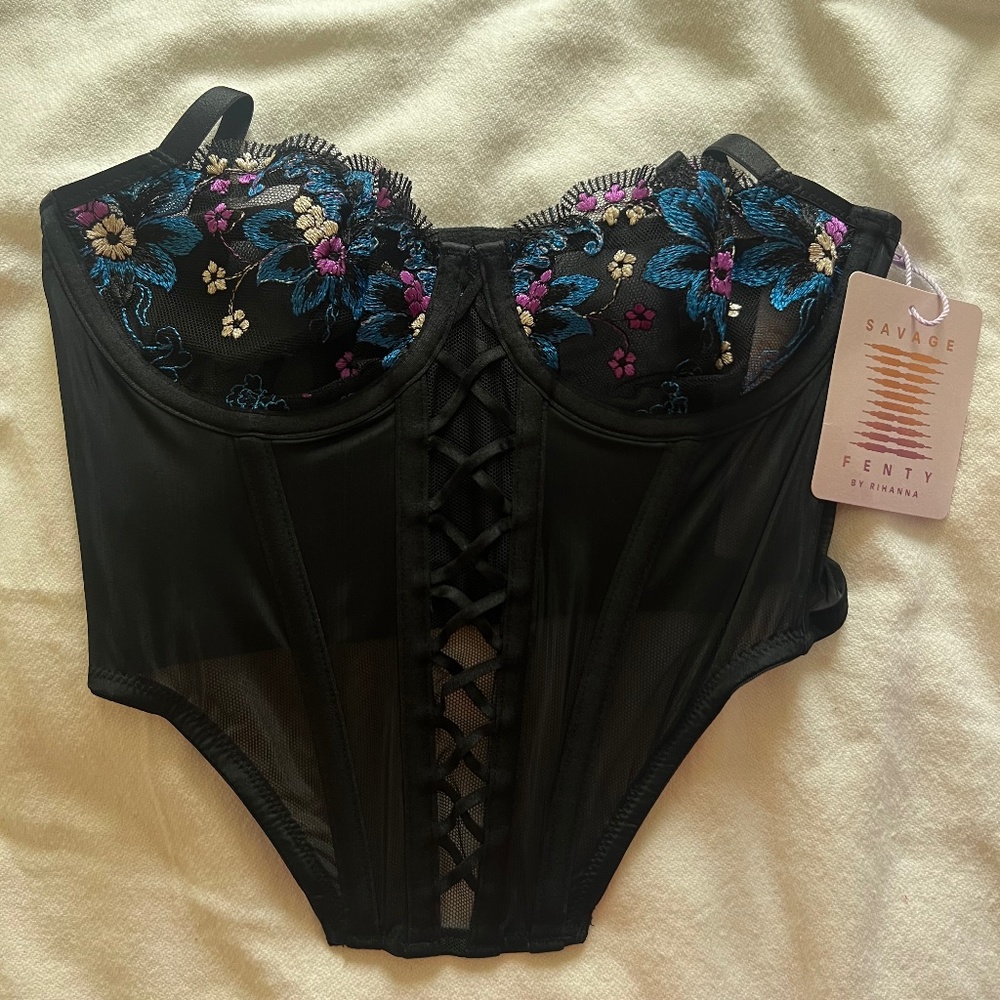 Savage x Fenty Wallflower Bustier in XS brand new with tags